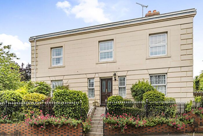 2 Bedroom Flat To Rent In Wallingford Street, Wantage, OX12