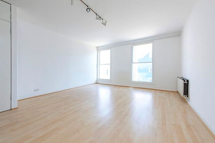 Studio For Sale In Battersea Church Road, London, SW11