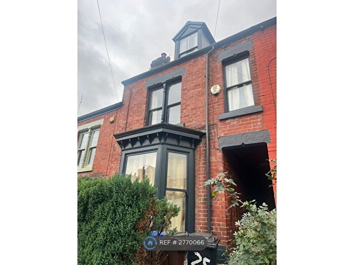 5 Bedroom Terraced House To Rent In Newington Road, Sheffield, S11