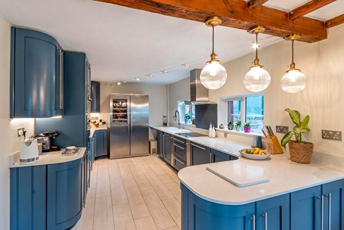 3 Bedroom Cottage For Sale In Cross Hill, Gringley-On-The-Hill, Doncaster, DN10