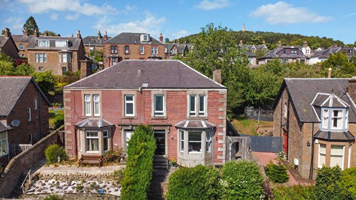 4 Bedroom Semi-Detached House For Sale In Rankine Street, Dundee, DD3