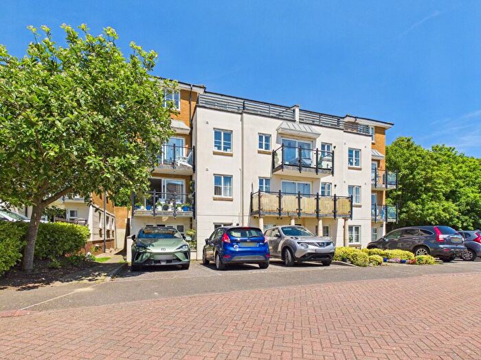 2 Bedroom Apartment For Sale In Lower Corniche, Hythe, Kent, CT21