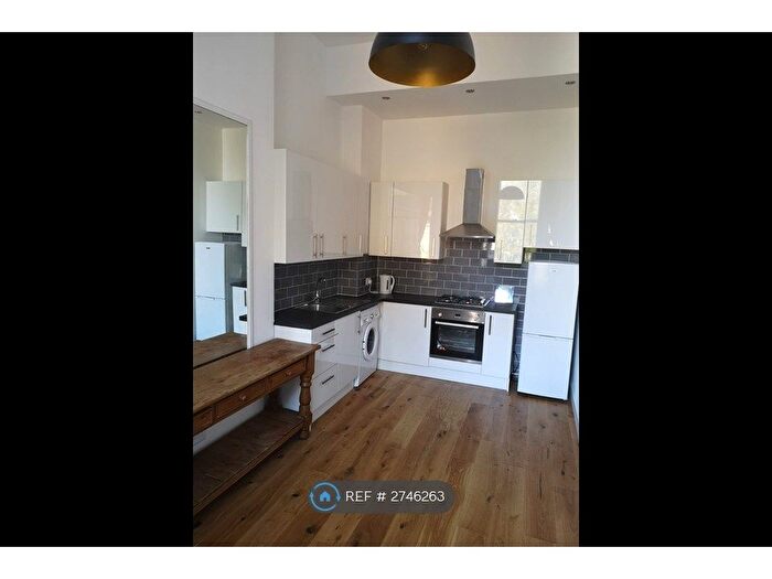 1 Bedroom Flat To Rent In Archway Road, London, N6