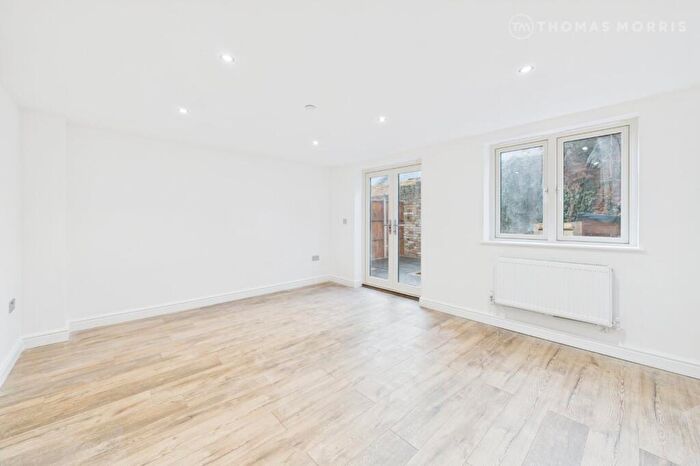 3 Bedroom Terraced House For Sale In Windmill Row, St. Neots, Cambridgeshire, PE19