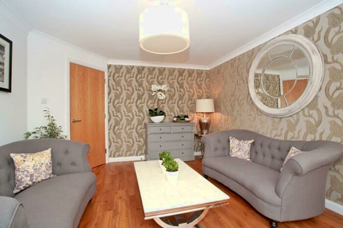 2 Bedroom Flat To Rent In Mackie Place, Top Floor, AB32