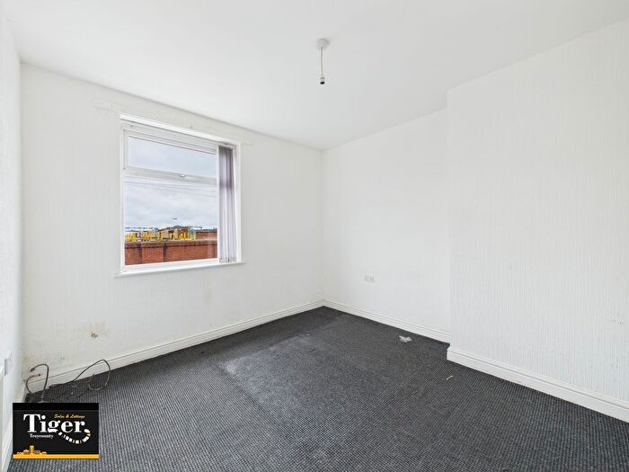 3 Bedroom End Terrace House For Sale In St. Anthonys Place, Blackpool, FY1