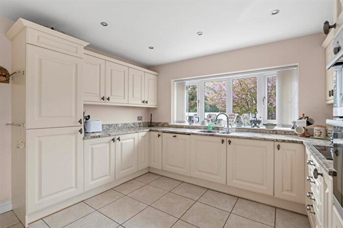 2 Bedroom Detached Bungalow For Sale In Old Ham Lane, Stourbridge, DY9