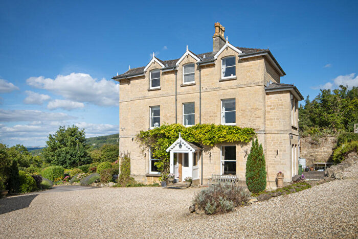 6 Bedroom Detached House For Sale In Cleeve Hill, Cheltenham, GL52