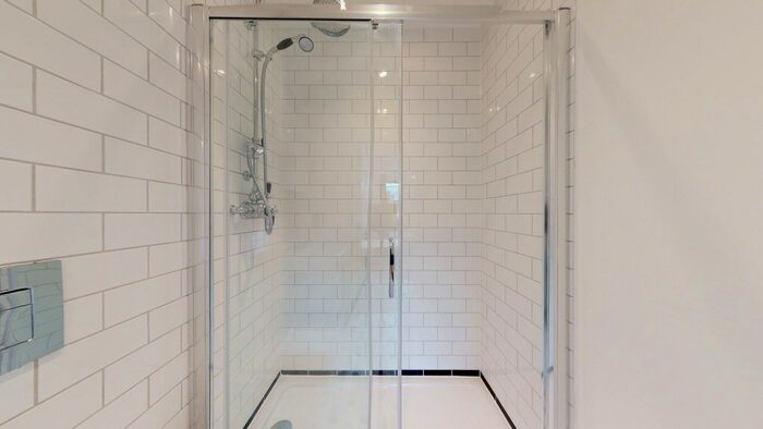 3 Bedroom Flat To Rent In Cremer Street, London, E2