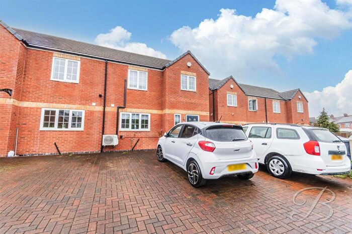 3 Bedroom Semi-Detached House For Sale In Alexandra Avenue, Mansfield Woodhouse, Mansfield, NG19