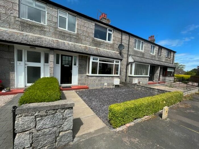 3 Bedroom Terraced House To Rent In Mayfield Gardens, Aberdeen, AB15