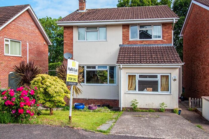 4 Bedroom Detached House For Sale In Chineway Gardens, Ottery St Mary, EX11