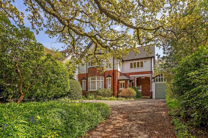 4 Bedroom Detached House To Rent In Kineton Green Road, Solihull, B92