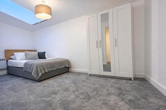 2 Bedroom Flat To Rent In Fargate, Sheffield, South Yorkshire, S1