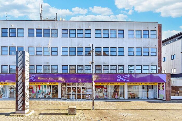 1 Bedroom Flat For Sale In Hulbert Road, Waterlooville, Hampshire, PO7