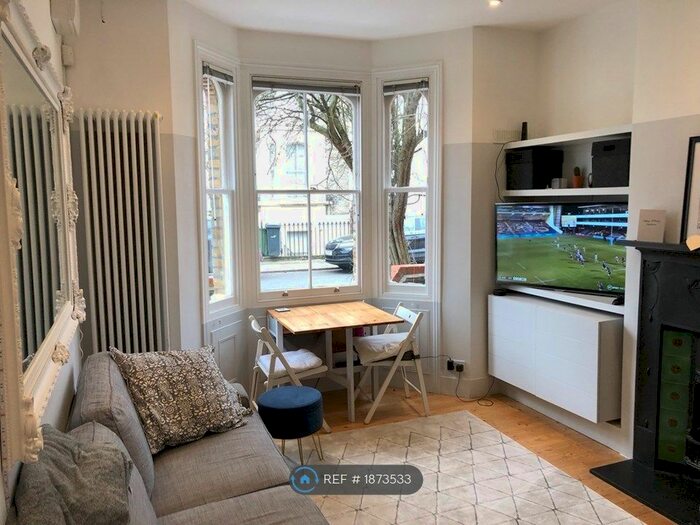 1 Bedroom Maisonette To Rent In Mayall Road, London, SE24