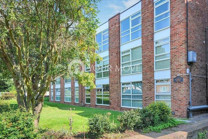 1 Bedroom Flat To Rent In Hamlet House, Glenure Road, London, SE9