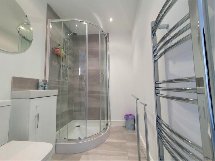 4 Bedroom Semi-Detached House To Rent In Front Street, North Shields, NE29