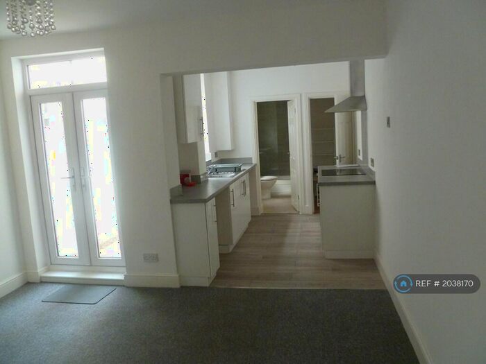 3 Bedroom Terraced House To Rent In Tomkinson Road, Nuneaton, CV10
