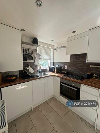 1 Bedroom Flat To Rent In Queens Road, Reading, RG1