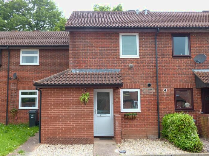 2 Bedroom Terraced House To Rent In Clover Mead, Taunton, TA1