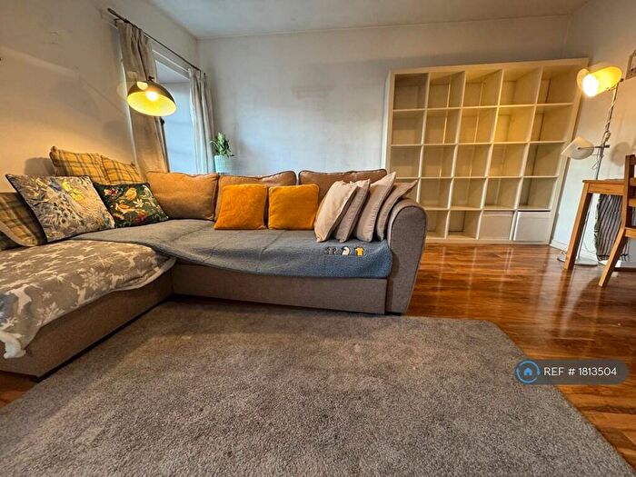 1 Bedroom Flat To Rent In Bell Street, Glasgow, G4