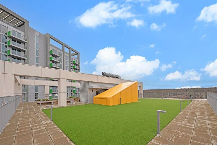 2 Bedroom Flat To Rent In Felixstowe Road, London, SE2