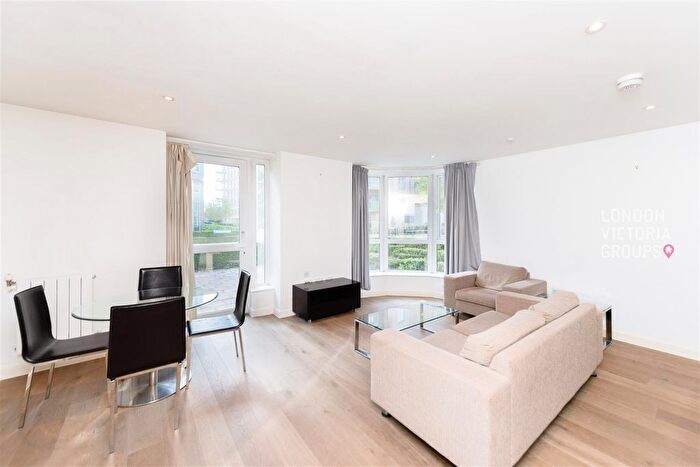 2 Bedroom Flat To Rent In Ottley Drive, London, SE3