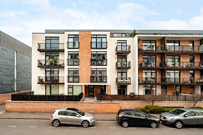 1 Bedroom Flat For Sale In / Hopetoun Street, Edinburgh, EH7