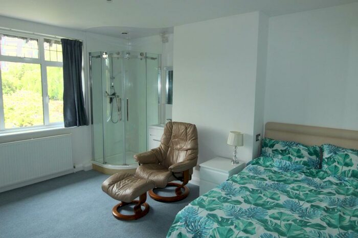 1 Bedroom Property To Rent In Room Upland Road, Sutton, SM2