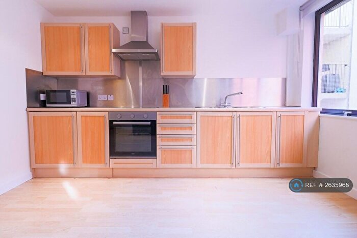 1 Bedroom Flat To Rent In Park Place, Leeds, LS1