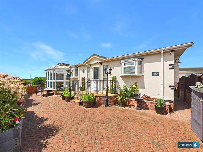 2 Bedroom Retirement Property For Sale In Gibbet Hill Lane, Scrooby, Doncaster, Nottinghamshire, DN10