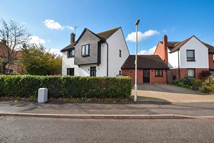 4 Bedroom Detached House For Sale In Merton Place, South Woodham Ferrers, Chelmsford, CM3
