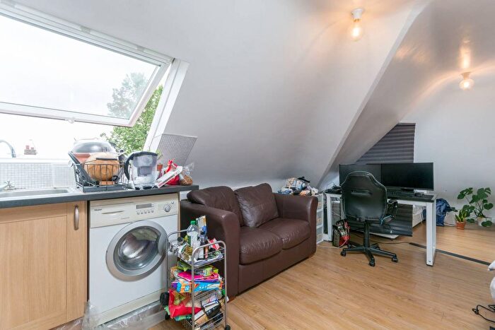 Studio To Rent In Noel Road, West Acton, London, W3