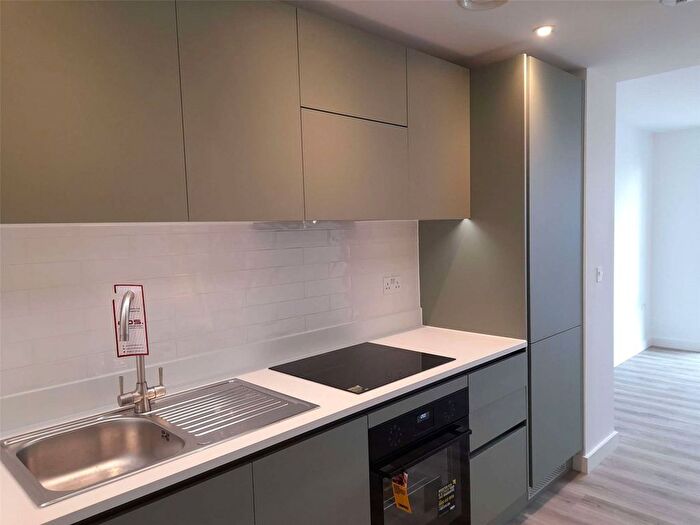 1 Bedroom Flat For Sale In Kimpton Road, Luton, Bedfordshire, LU2