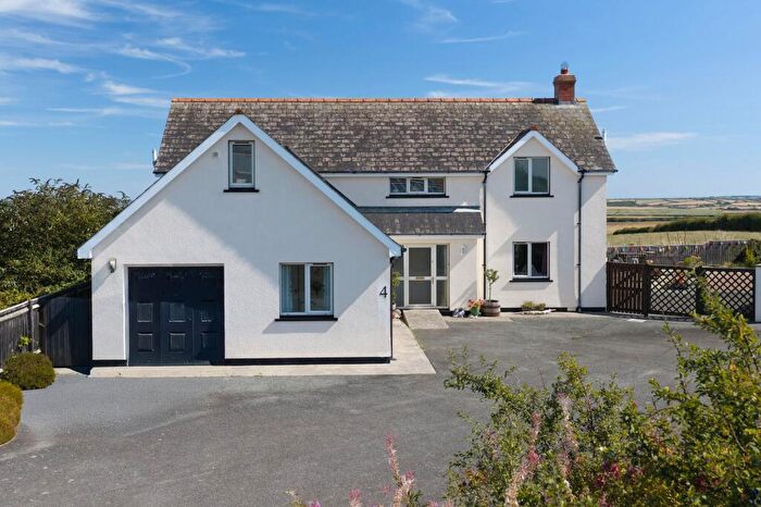 5 Bedroom Detached House For Sale In Greenland Close, Simpson Cross, SA62