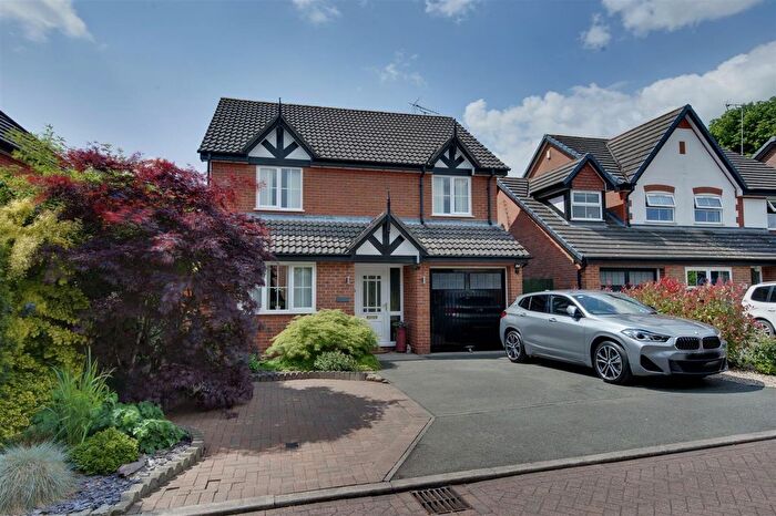 4 Bedroom Property For Sale In Telford Gardens, Sandbach, CW11