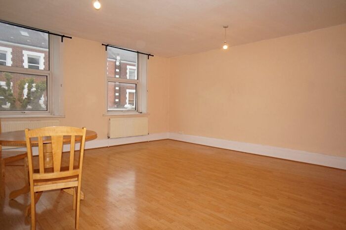 2 Bedroom Flat To Rent In Salusbury Road, London, NW6