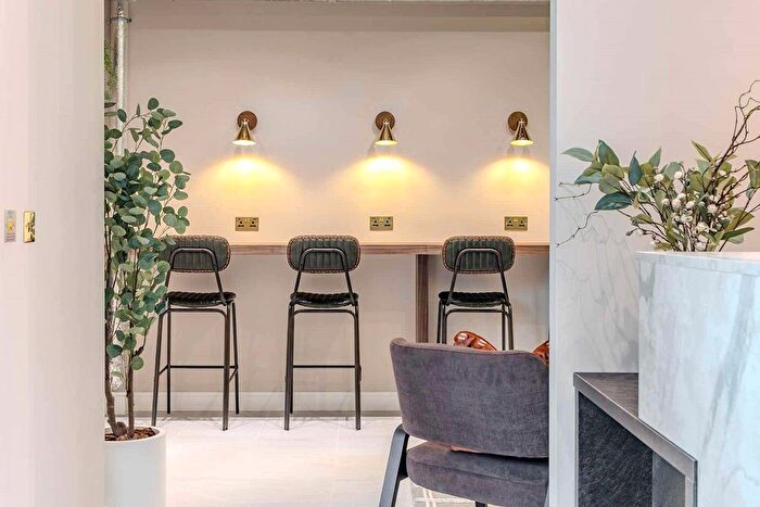 1 Bedroom Flat For Sale In "The Platform - Plot " At High Road, London, N12