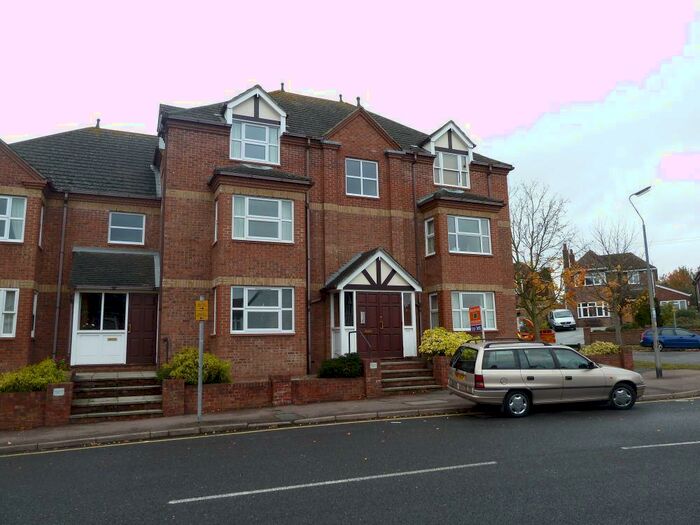 2 Bedroom Apartment To Rent In Southcourt House, Southcourt Road, Linslade, Bedfordshire, LU7