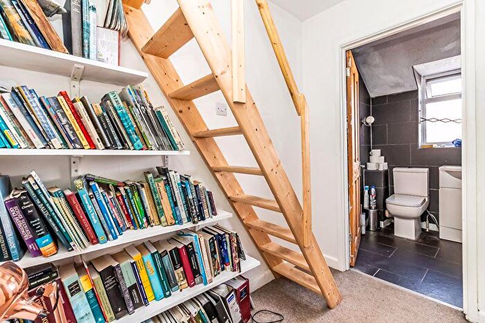 1 Bedroom End Of Terrace House For Sale In Melrose Close, Southsea, PO4