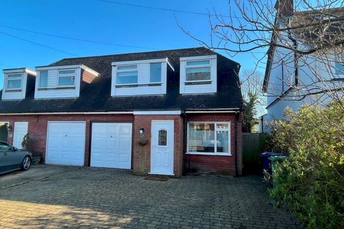 4 Bedroom Semi-Detached House To Rent In Bois Lane, Chesham Bois, Buckinghamshire, HP6