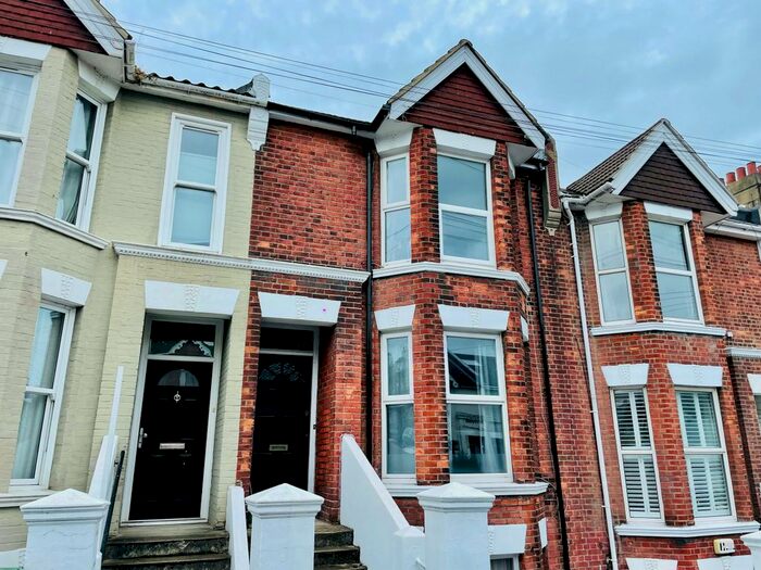 2 Bedroom Terraced House To Rent In Hollingbury Road, Brighton, BN1