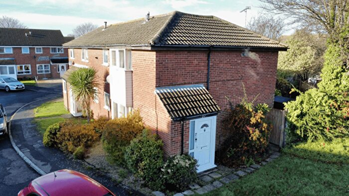 2 Bedroom End Of Terrace House For Sale In Wesel Avenue, Felixstowe, IP11