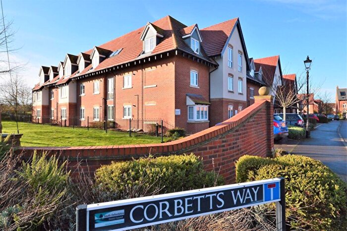2 Bedroom Flat For Sale In Corbetts Way, Thame, OX9