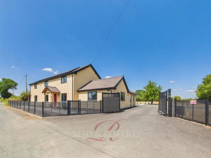 5 Bedroom Detached House For Sale In Trevalyn, Rossett, Wrexham, LL12