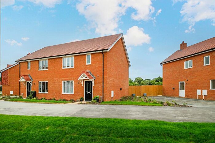 3 Bedroom Semi Detached House For Sale In Ersham Road, Hailsham, BN27