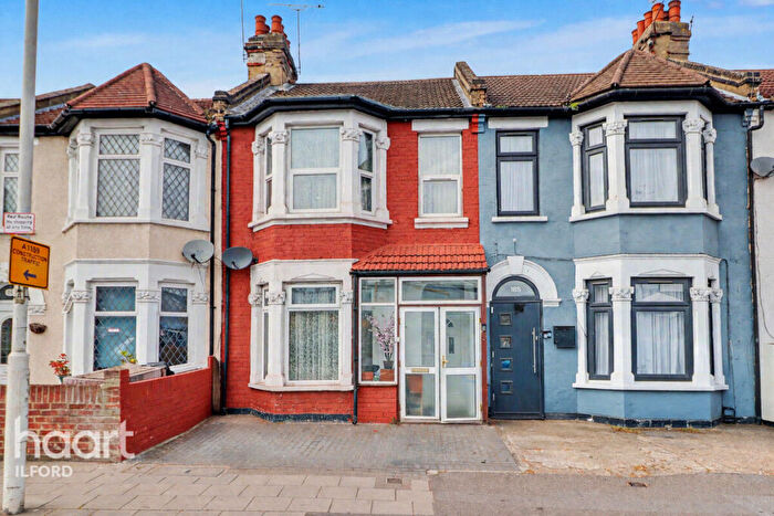 4 Bedroom Terraced House For Sale In Ley Street, Ilford, IG1