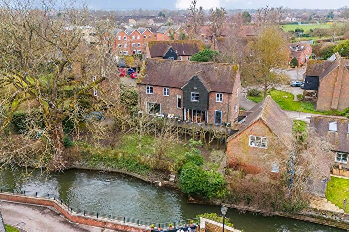 4 Bedroom Detached House For Sale In Mill Paddock, Abingdon, OX14