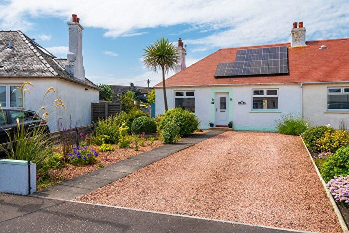 2 Bedroom Semi-Detached House For Sale In University Avenue, Pittenweem, KY10